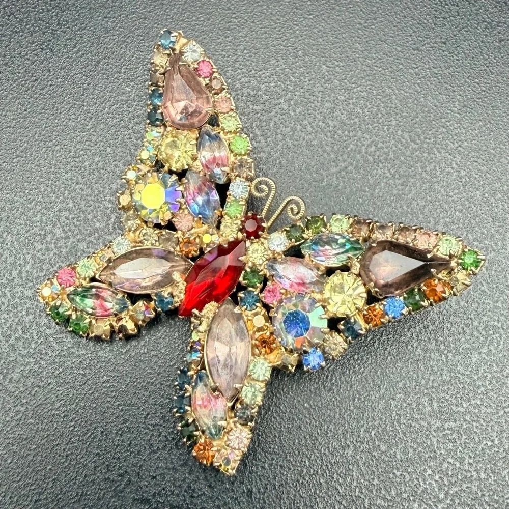 Weiss Butterfly Brooch Multicolor Givré Iris Glass Rhinestone Signed 1950s
